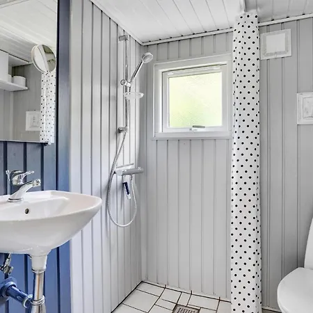 Beautiful In With Kitchen Grenaa